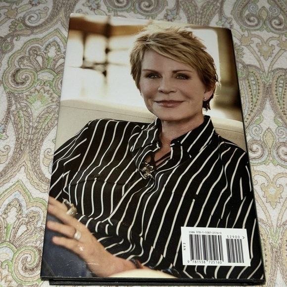 GUC Patricia Cornwell Livid A Scarpetta Novel Hardcover Book - Picture 2 of 3